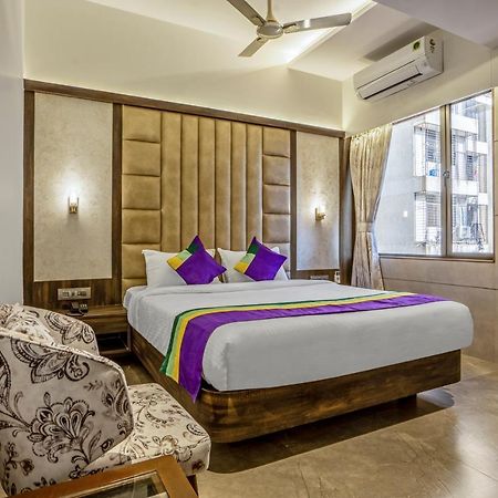 Treebo Premium Savera Inn Mumbai  Buitenkant foto