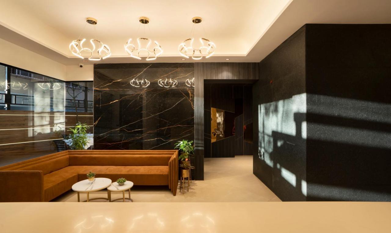 Treebo Premium Savera Inn Mumbai  Buitenkant foto